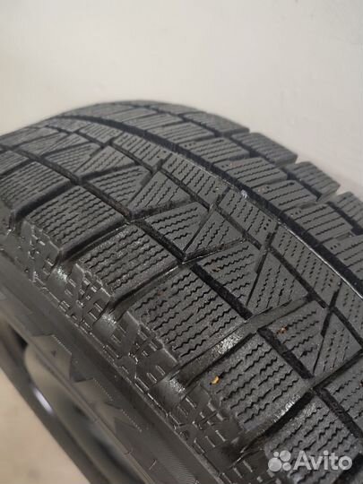 Bridgestone Blizzak Revo GZ 215/65 R16 S