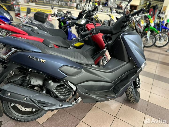 Скутер VMC Vento MAX 200