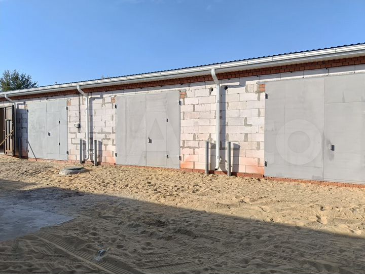 Гараж, > 30 м²