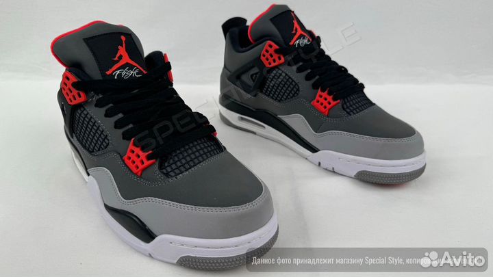 Nike Air Jordan 4 Retro 