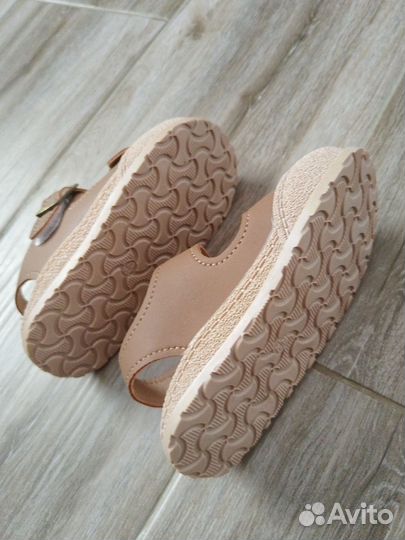 Сандалии для мальчика и девочки