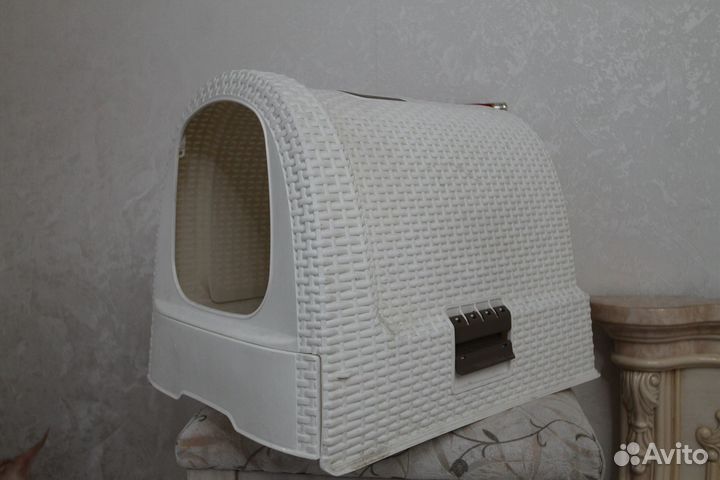 Закрытый лоток для кошек большой