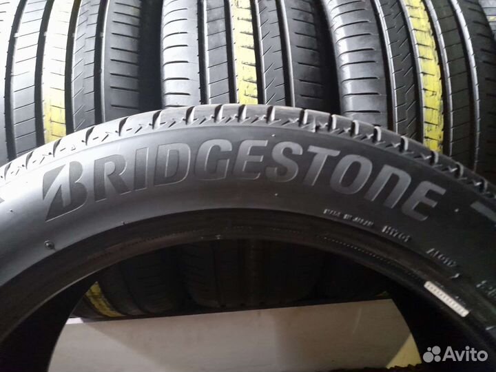 Bridgestone Alenza 001 285/45 R22 110H