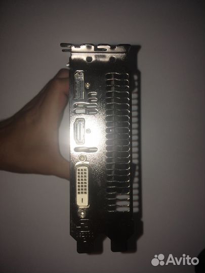 Видеокарта Radeon rx560 Sapphire Pulse 4Gb