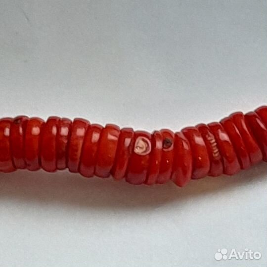 Коралловые бусы и серебро