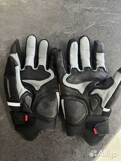 Мото перчатки Dainese