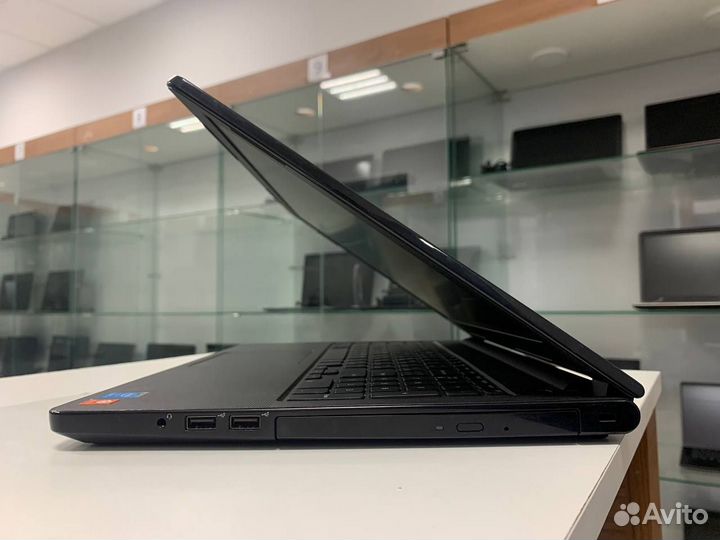 Ноутбук Dell (Core i3-5th/ 8gb/ SSD)