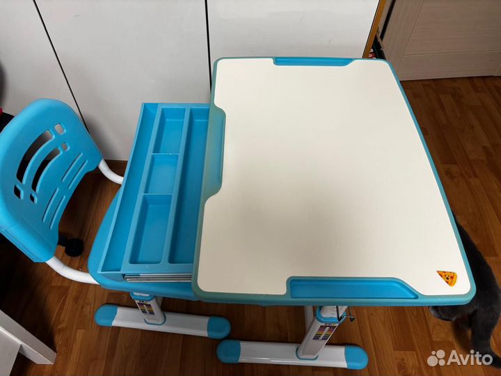 Растущая парта и стул