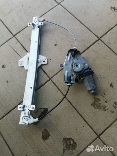 Стеклоподъемник задний правый Solaris 1 Rio 3