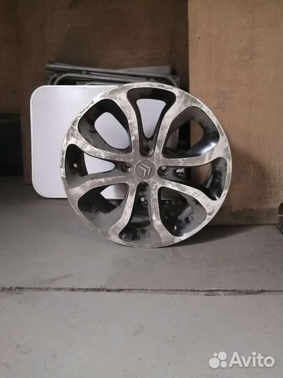 Колеса летние на citroen С3 Picasso