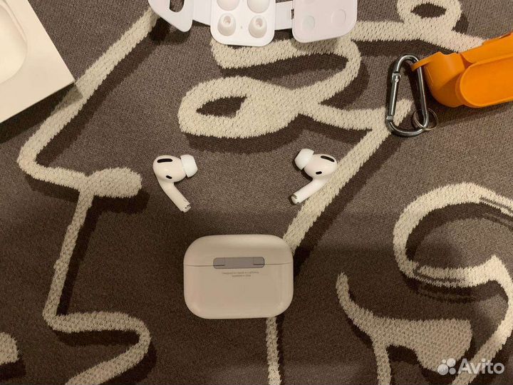 AirPods Pro оригинал с Чеком