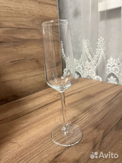 Бокалы для шампанского