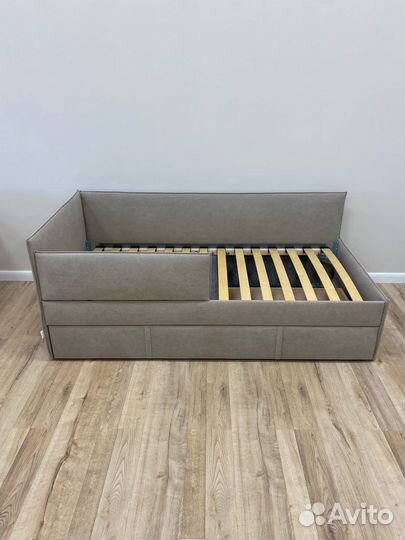 Детская кровать диван