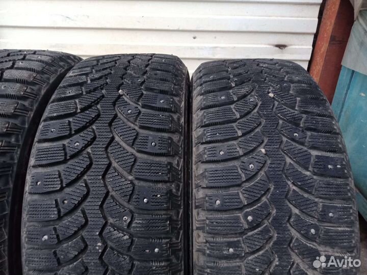 Bridgestone Blizzak Spike-01 195/55 R15