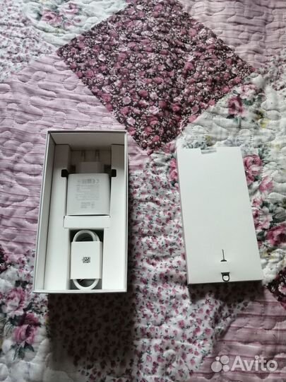 Продам телефон