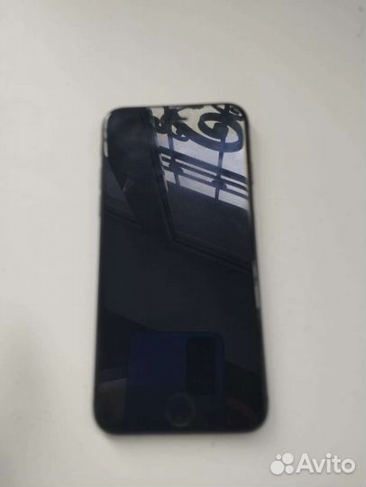 Мобильные телефоны бу honor9C и Айфон 8