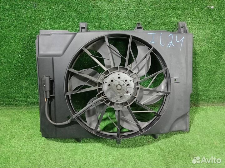 Вентилятор охлаждения радиатора Mercedes-Benz C200