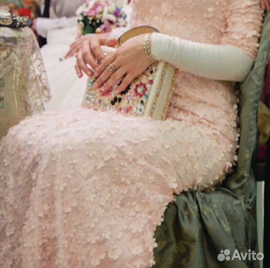 Вечернее платье