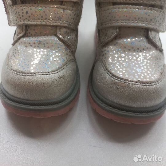 Ботинки демисезонные для девочки 22 размер