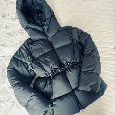 Новый пуховик 100% пух