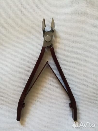 Кусачки (щипчики) маникюрные