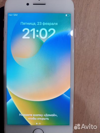 iPhone 8, 64 ГБ