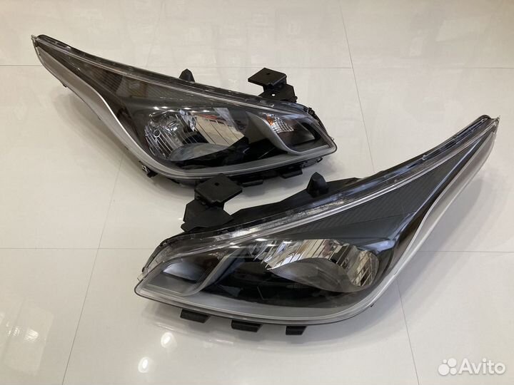 Фара KIA RIO 4 /X-line (2017-2020)