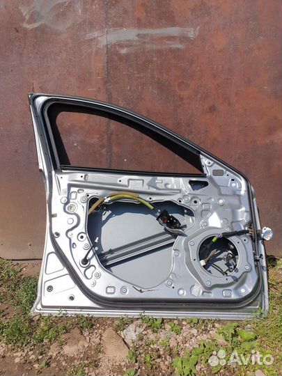 Дверь передняя левая Mazda 6