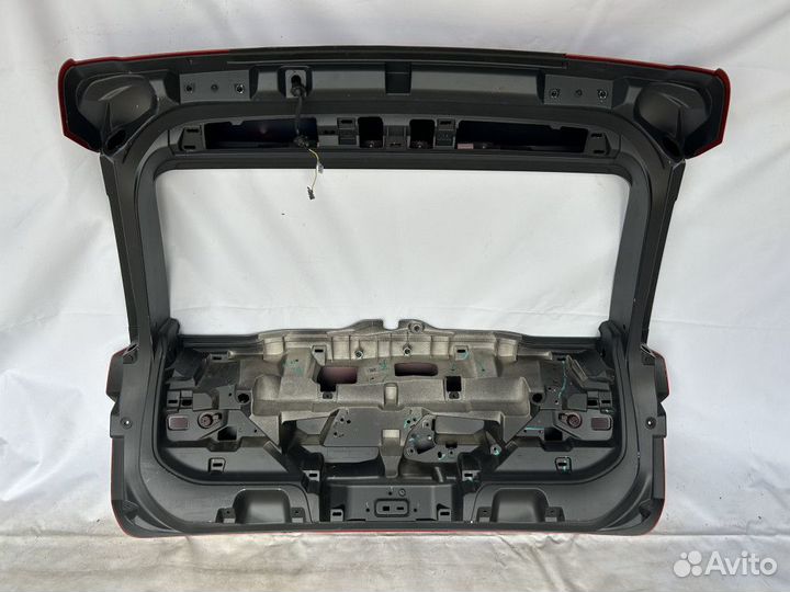 Крышка багажника Volvo XC60 II рестайлинг