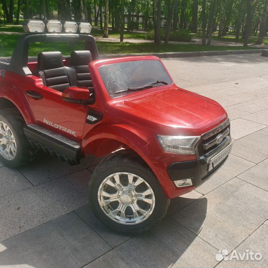 Детский электромобиль двухместный бу