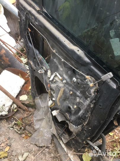 Запчасти для mazda demio