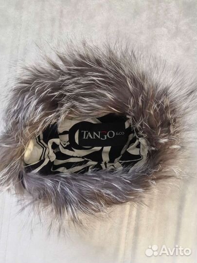 Женские меховые шапки