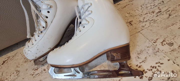 Фигурные коньки Risport excellence 235