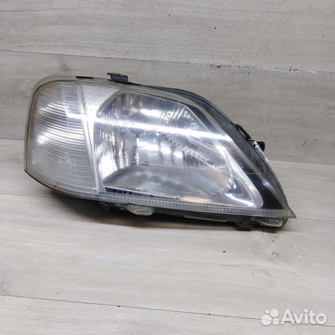 Фара правая Renault Logan 1
