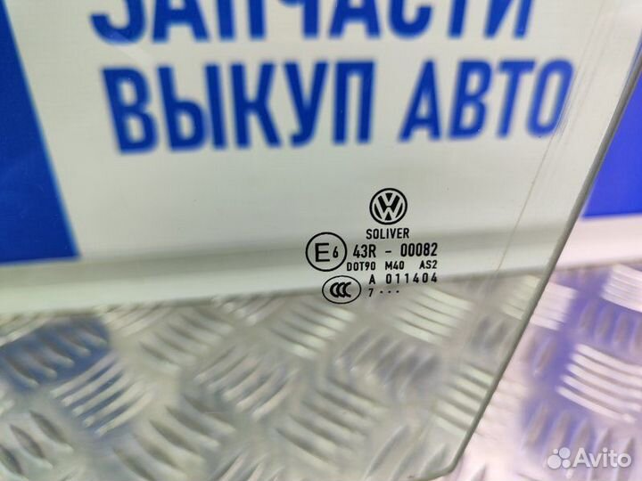 Стекло двери передней левой Volkswagen Passat B6