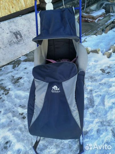 Санки с ручкой