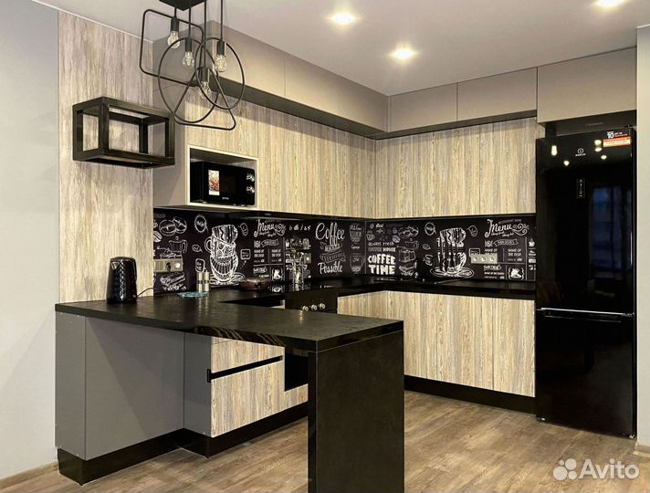 Кухонный гарнитур в современном стиле на заказ