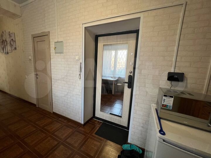 2-к. квартира, 50 м², 1/16 эт.