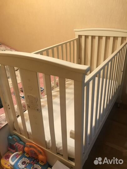Детская кроватка