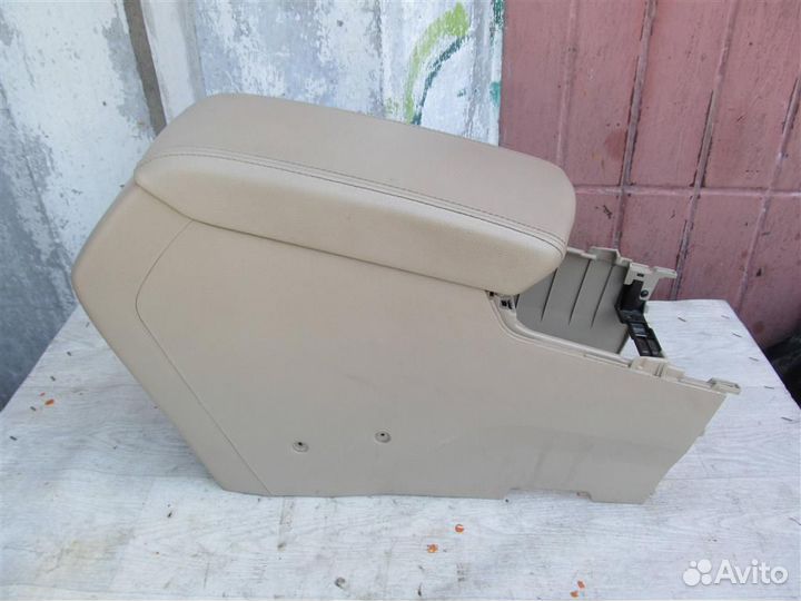 Подлокотник Hyundai Sonata VII 7 LF 2015 - 2019