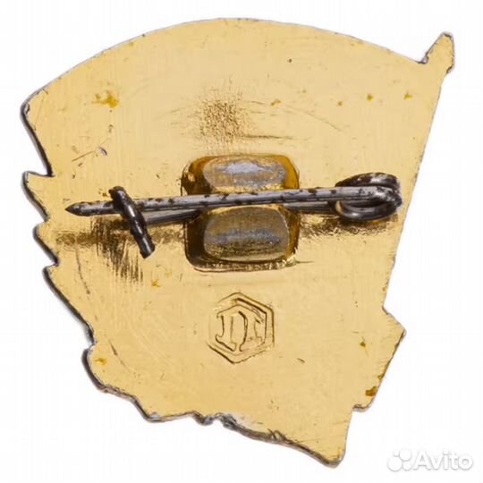 Значок Ударник влксм 1976 - 1 шт, 1977 - 1 шт