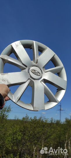 Колёсные колпаки разные