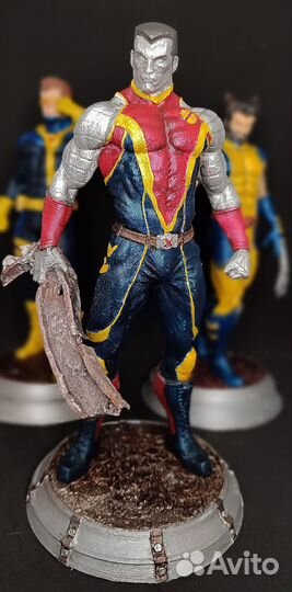 Коллекционная фигурка Колосс