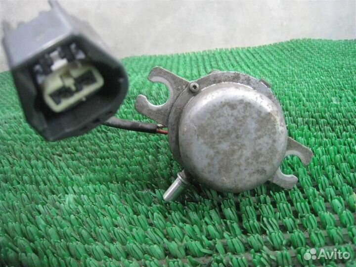 Насос вакуумный Chevrolet Aveo T300 2012