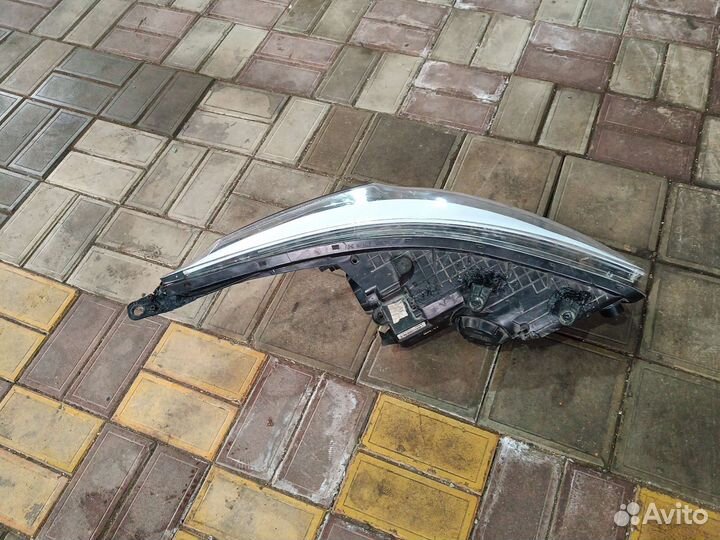 Фара левая kia ceed 2 ксенон