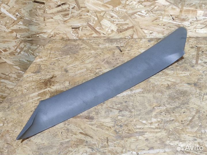 Обшивка стойки левая Subaru Forester S11