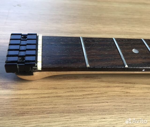 Гриф гитары