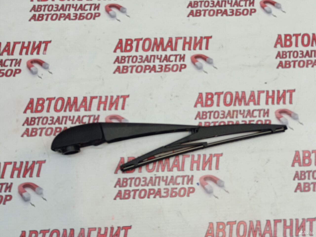 Поводок заднего дворника Toyota Rav 4 40