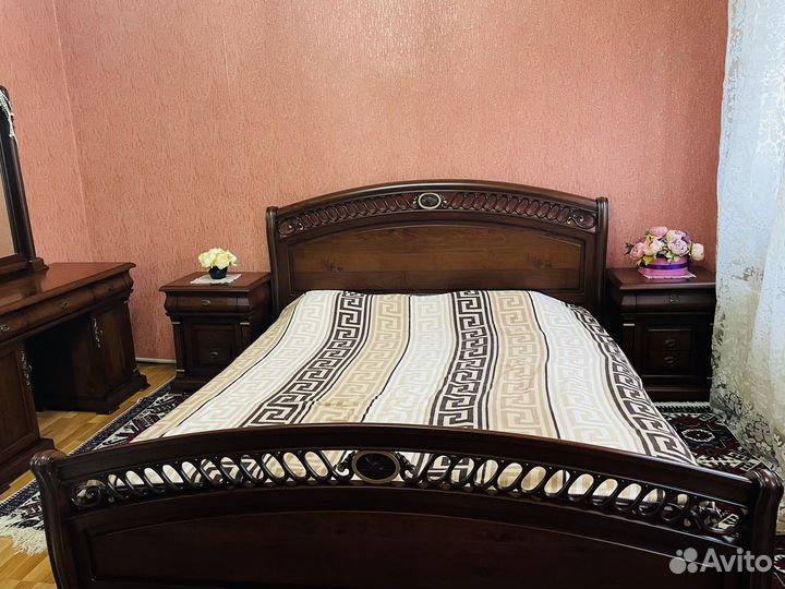 Спальный гарнитур бу