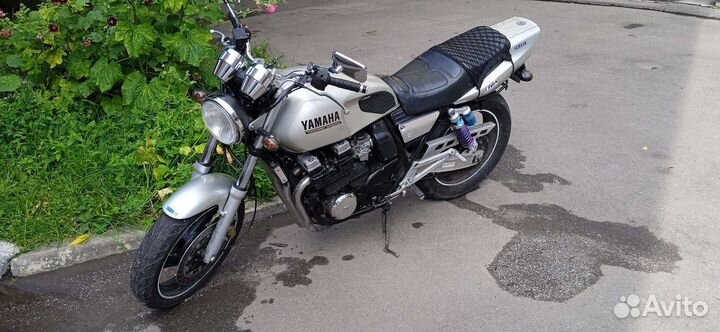 Yamaha xjr400